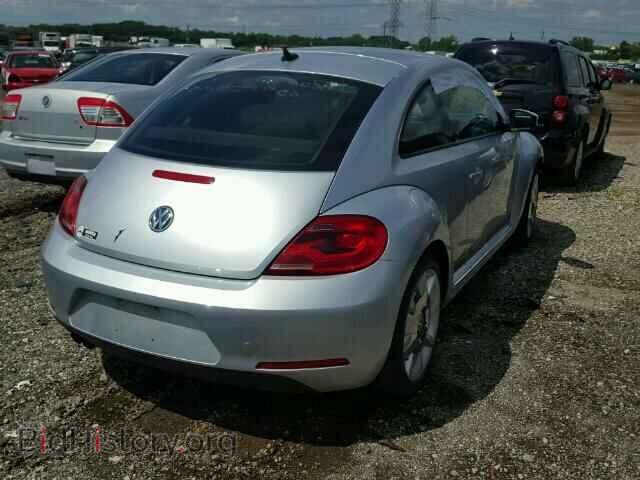 2012 VOLKSWAGEN BEETLE - VIN: 3VWJP7AT5CM602442 - Фото 4