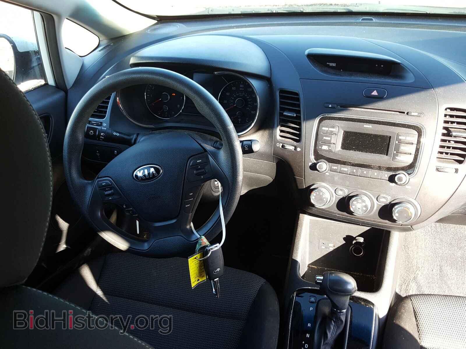 2017 KIA FORTE - VIN: 3KPFK4A77HE060271 - Фото 9
