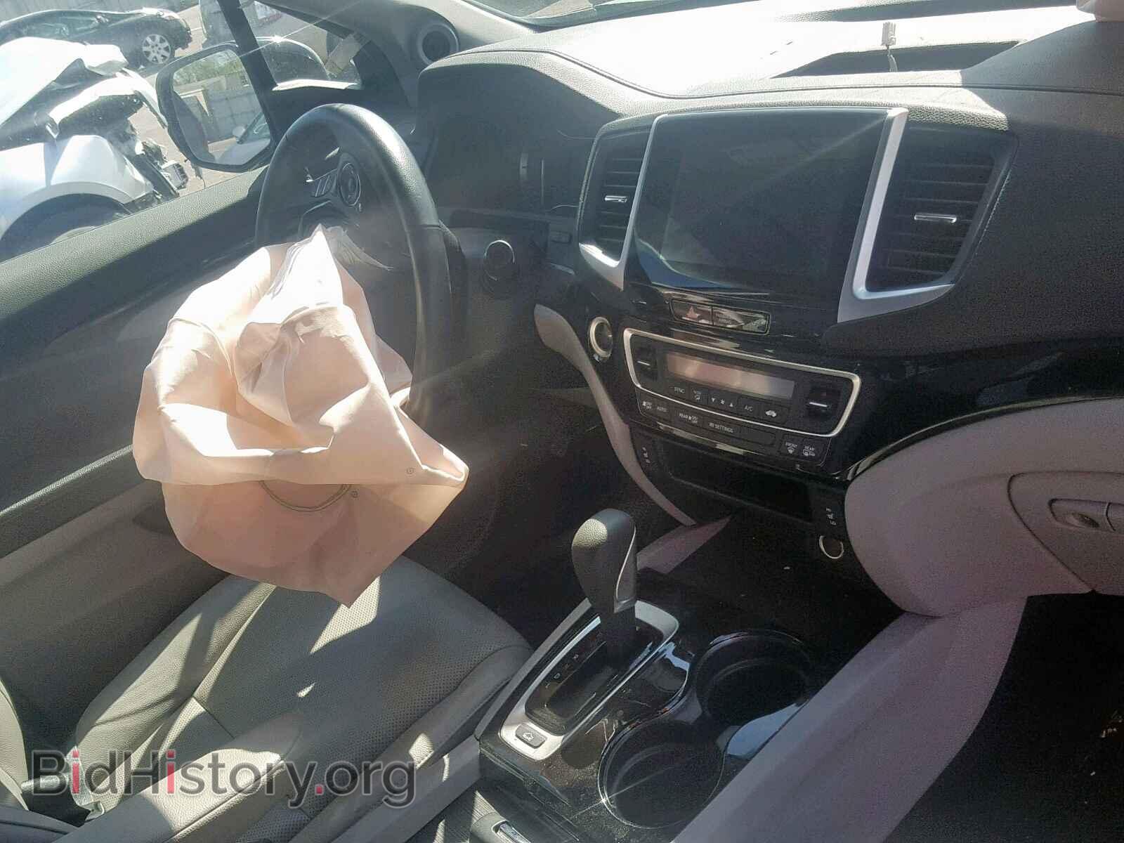 2018 HONDA RIDGELINE - VIN: 5FPYK3F7XJB013383 - Фото 9
