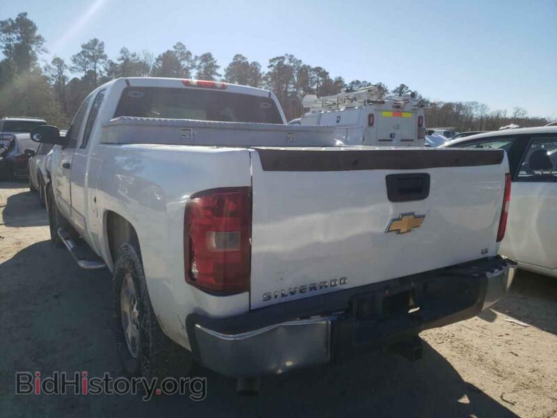 2009 Chevrolet SILVERADO (VIN 1GCEC19C09Z197941) — photo 3 of 10