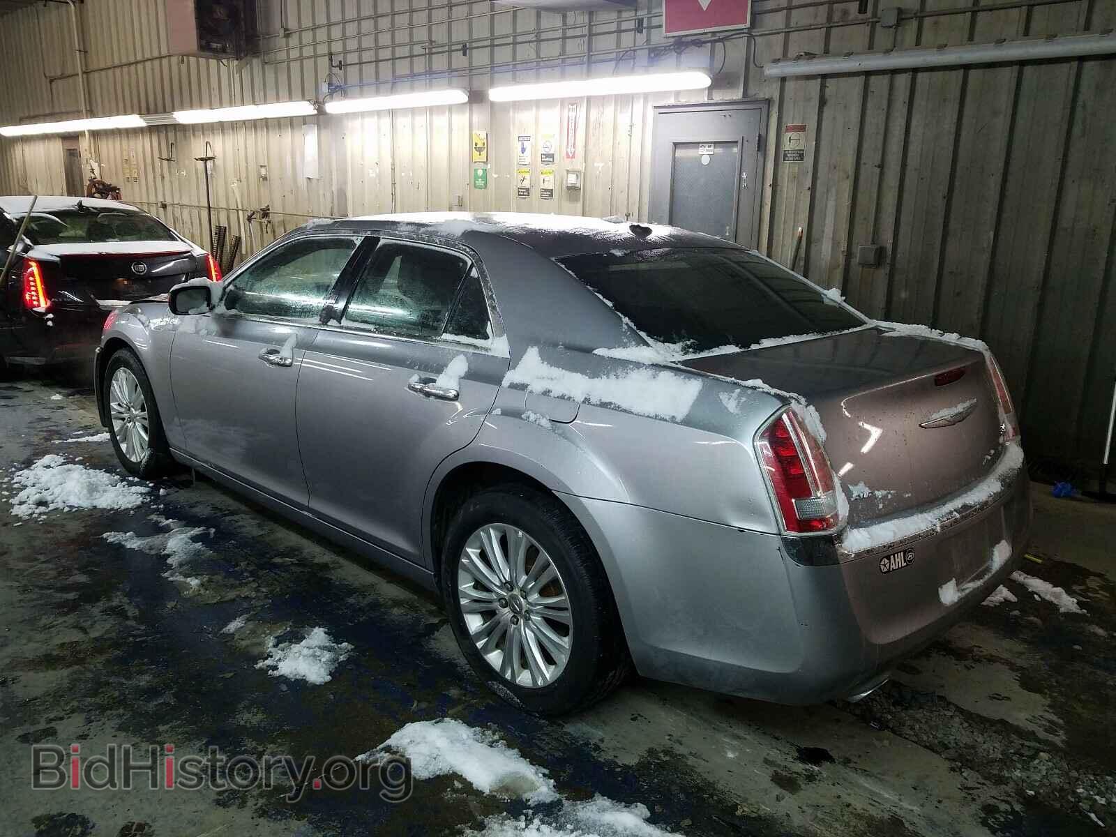 2013 CHRYSLER 300 - VIN: 2C3CCAKG3DH633960 - Фото 3