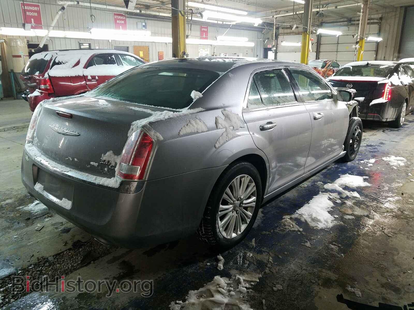 2013 CHRYSLER 300 - VIN: 2C3CCAKG3DH633960 - Фото 4