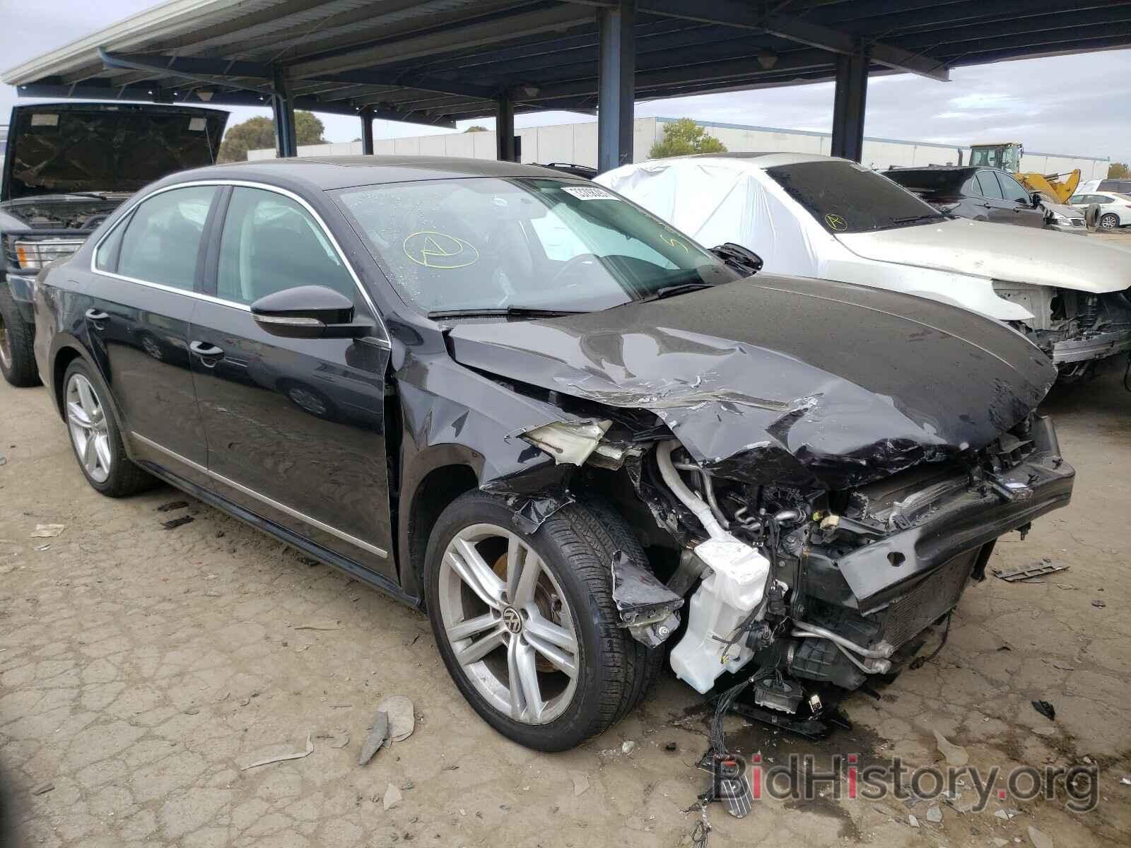 Фотография 1VWBT7A32HC063075 - VOLKSWAGEN PASSAT 2017