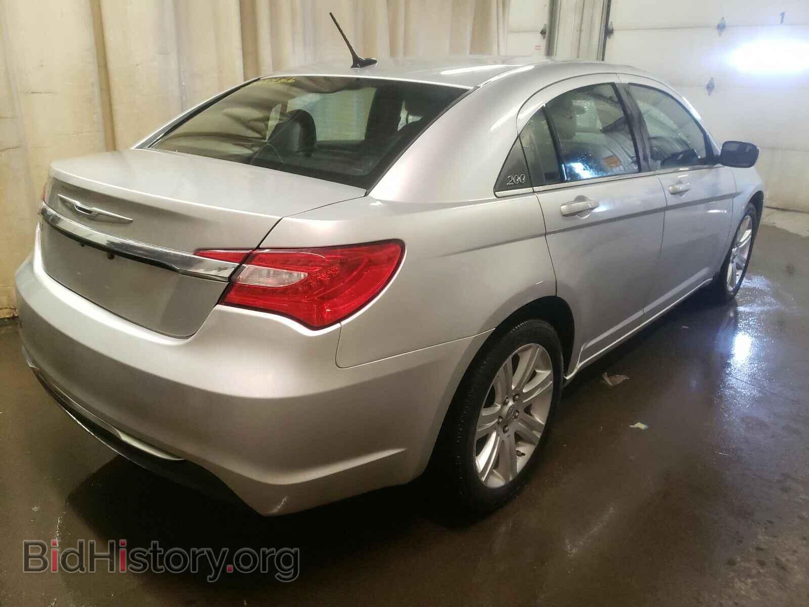 2011 CHRYSLER 200 - VIN: 1C3BC1FB1BN615746 - Фото 4
