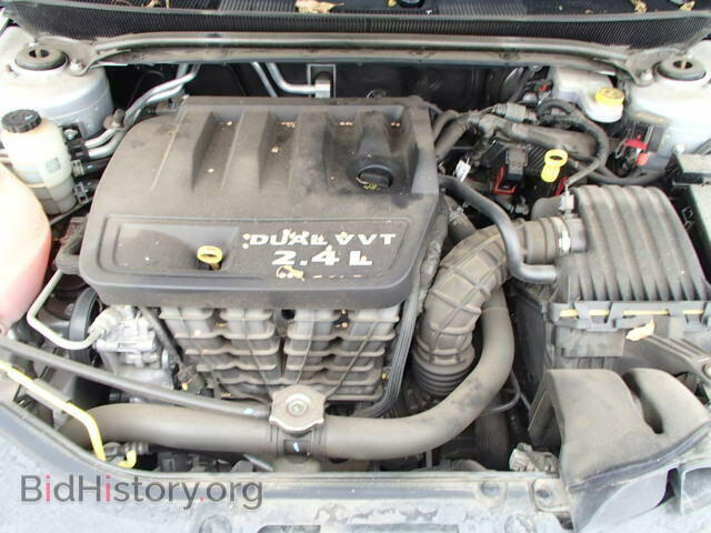 2012 CHRYSLER 200 - VIN: 1C3CCBAB6CN262374 - Фото 7