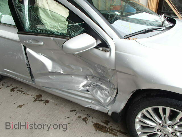 2012 CHRYSLER 200 - VIN: 1C3CCBAB6CN262374 - Фото 9