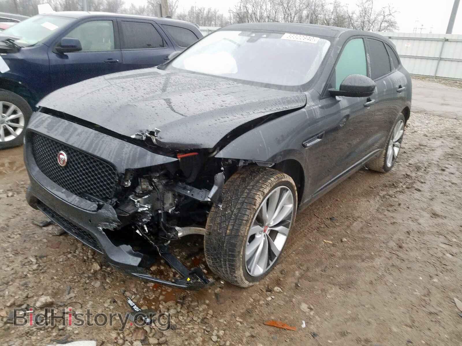 2017 JAGUAR F-PACE - VIN: SADCM2BV7HA089517 - Photo 2