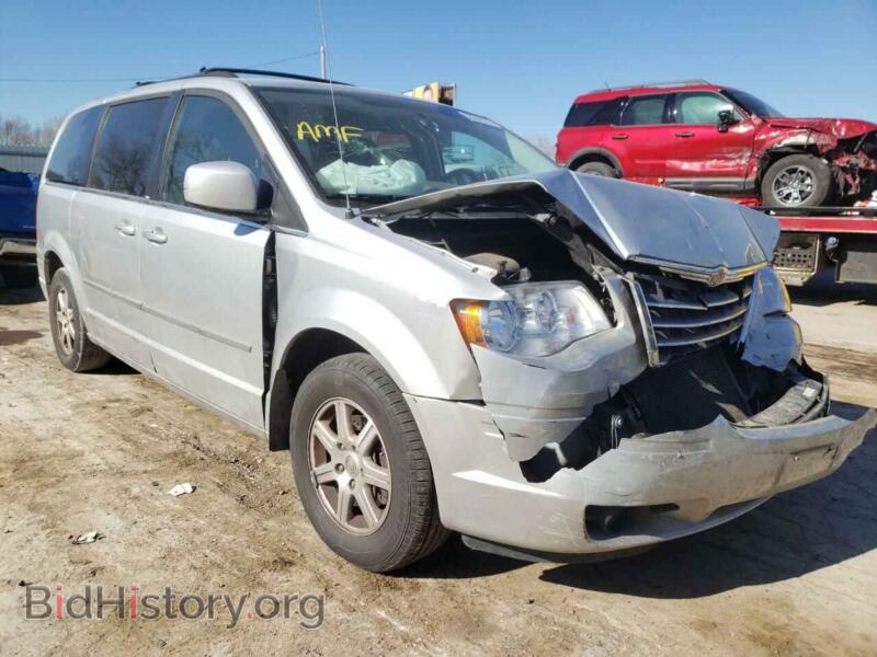 2010 Chrysler MINIVAN Town & COU (VIN 2A4RR5D13AR194022) — photo 1 of 10, Copart, damage: front end