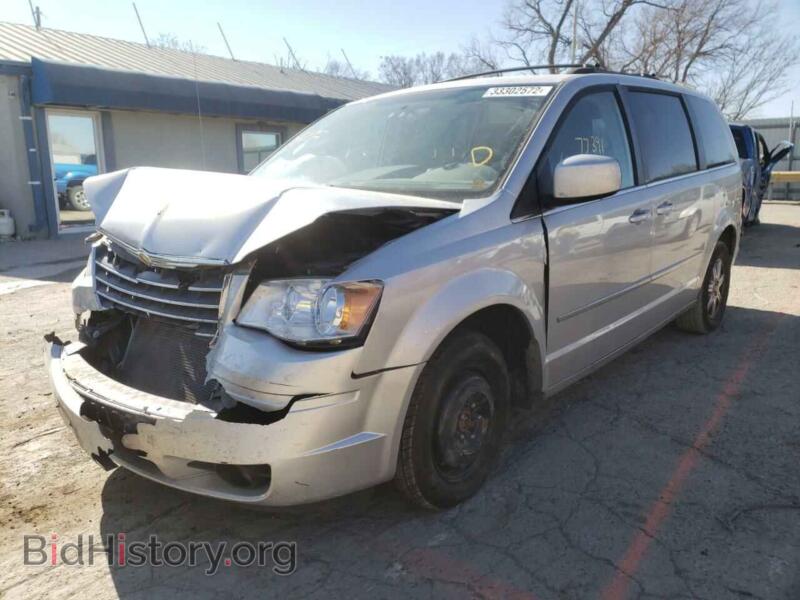 2010 Chrysler MINIVAN (VIN 2A4RR5D13AR194022) — photo 2 of 10