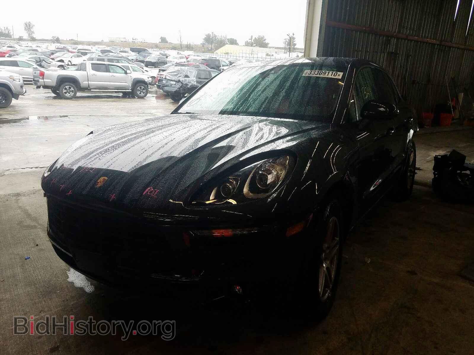 2018 PORSCHE MACAN - VIN: WP1AA2A51JLB03854 - Photo 2