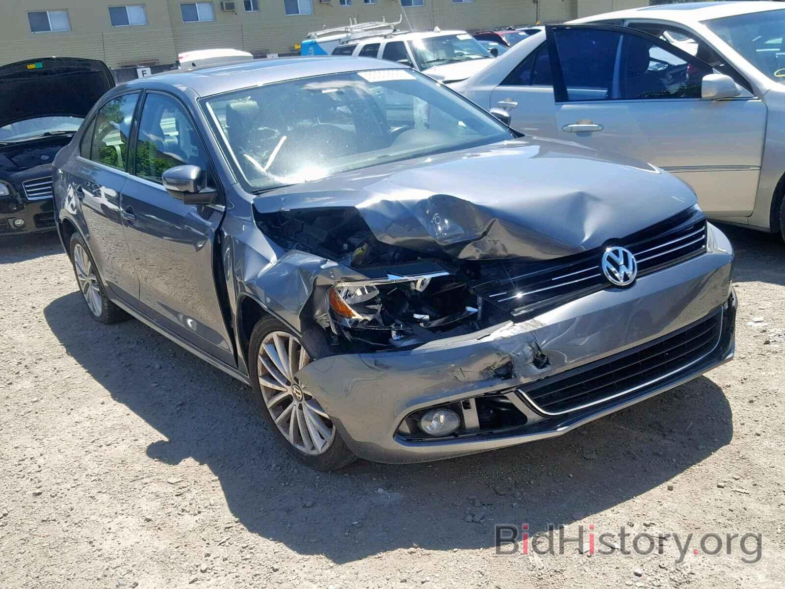 Фотография 3VWL17AJ5EM404097 - VOLKSWAGEN JETTA 2014