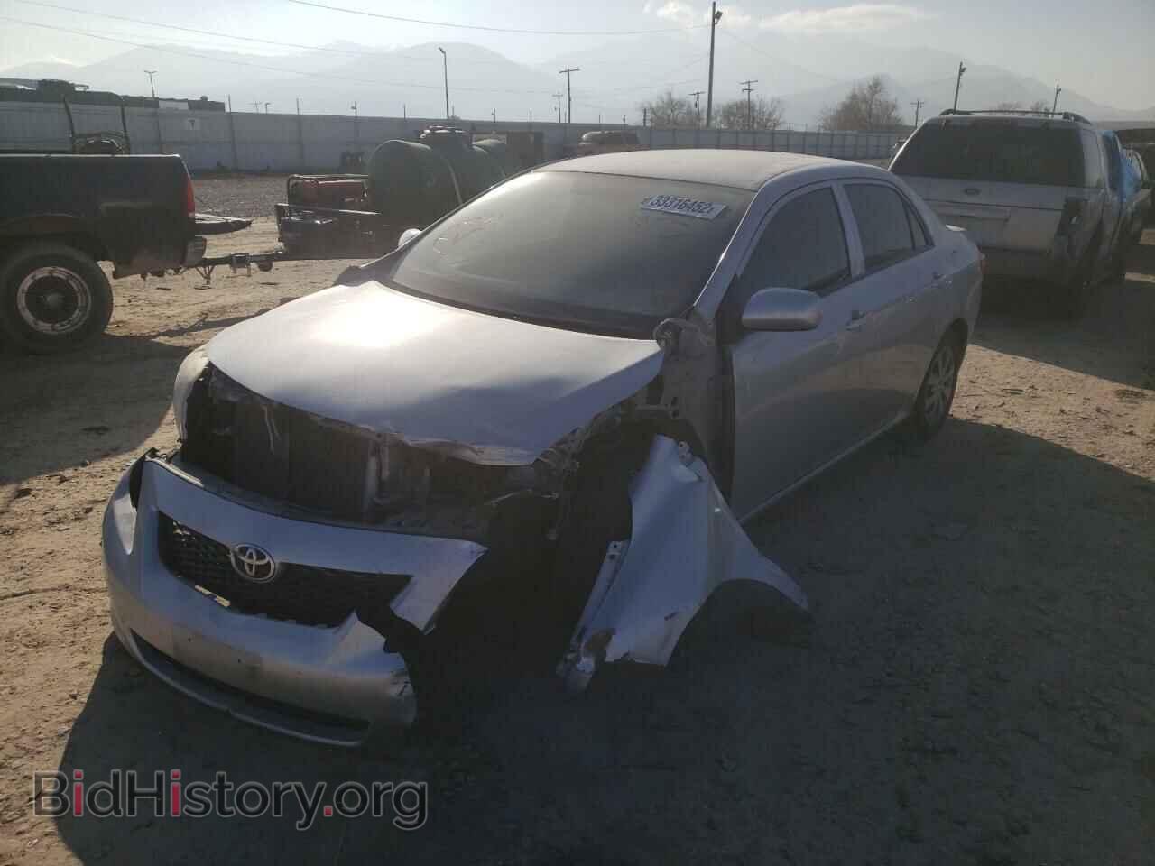 2009 TOYOTA COROLLA - VIN: JTDBL40E19J047886 - Фото 2
