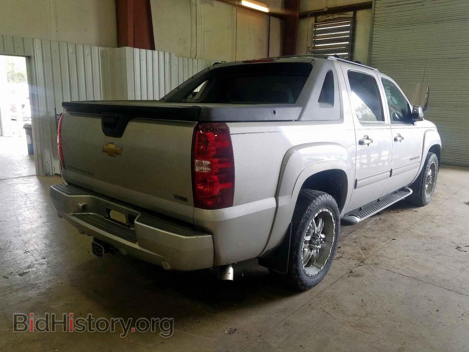 2011 CHEVROLET AVALANCHE - VIN: 3GNTKFE33BG122421 - Фото 4