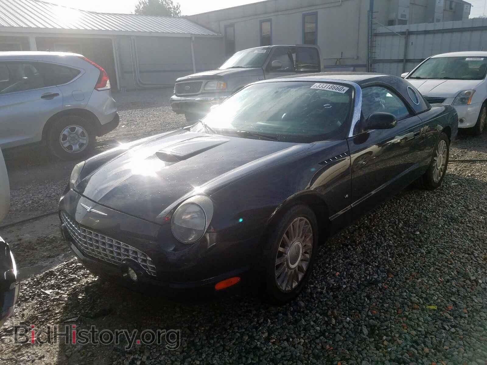 2004 FORD TBIRD - VIN: 1FAHP60A64Y102202 - Фото 2
