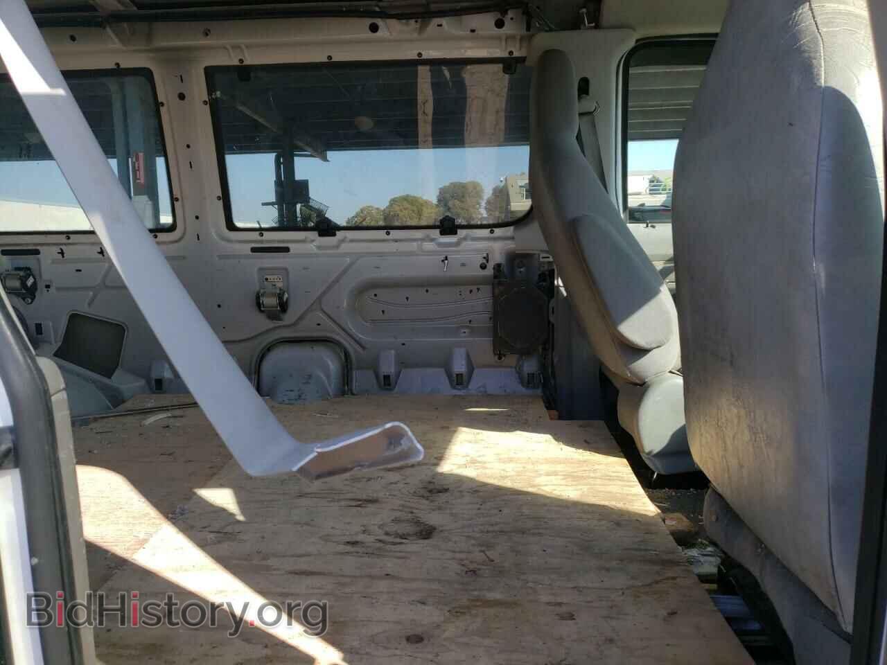 2010 FORD ECONOLINE - VIN: 1FBSS3BL3ADA74037 - Фото 6