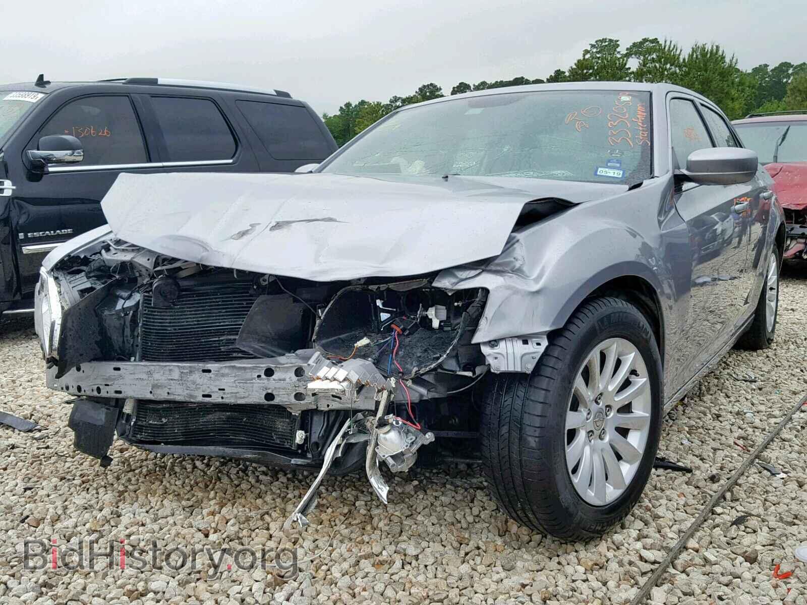 2014 CHRYSLER 300 - VIN: 2C3CCAAG3EH378472 - Фото 2