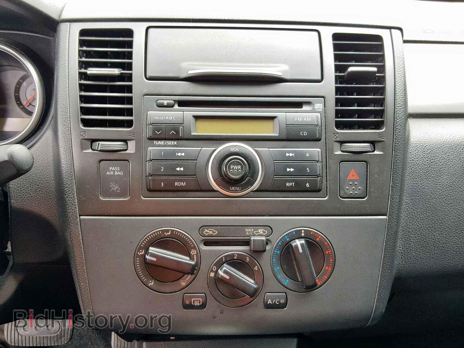 2008 NISSAN VERSA - VIN: 3N1BC13EX8L369978 - Фото 9