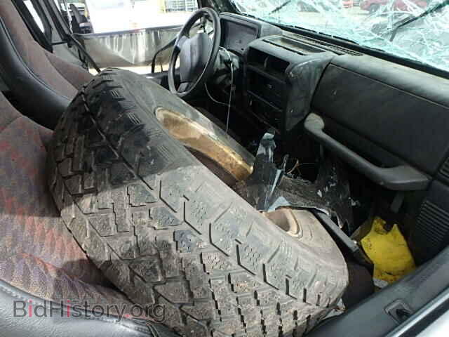 2000 JEEP WRANGLER - VIN: 1J4FA29P5YP705487 - Фото 5