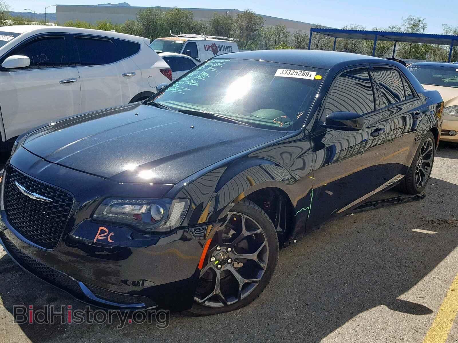 2019 CHRYSLER 300 - VIN: 2C3CCAAG4KH500882 - Фото 2