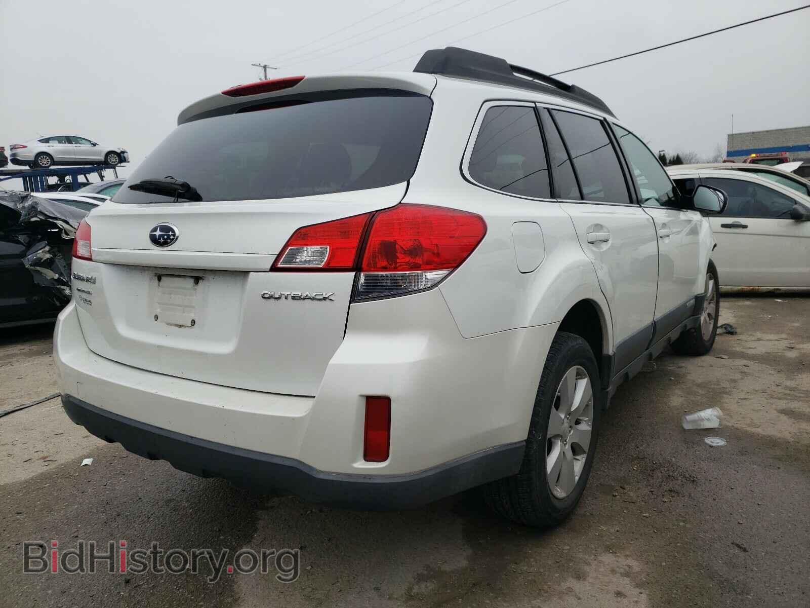 2010 SUBARU OUTBACK - VIN: 4S4BRCCC3A3345881 - Photo 4