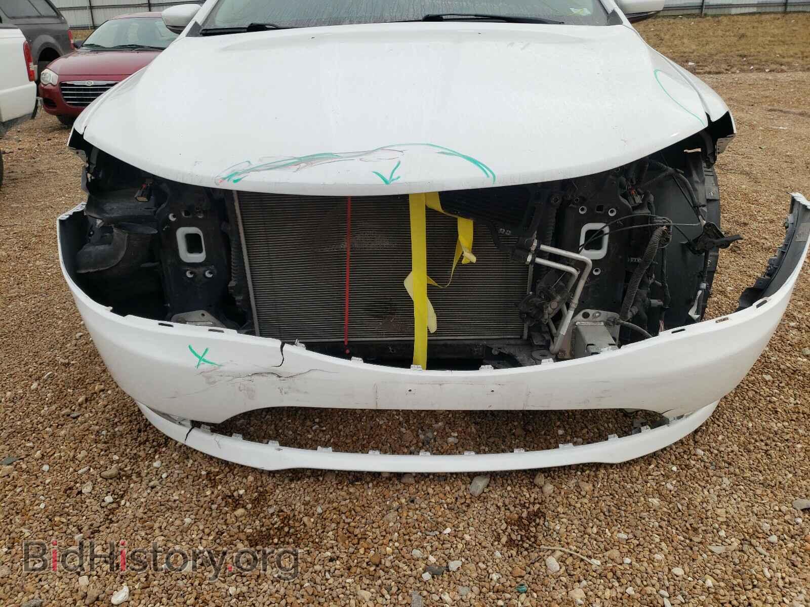 2015 CHRYSLER 200 - VIN: 1C3CCCAB4FN747560 - Photo 9