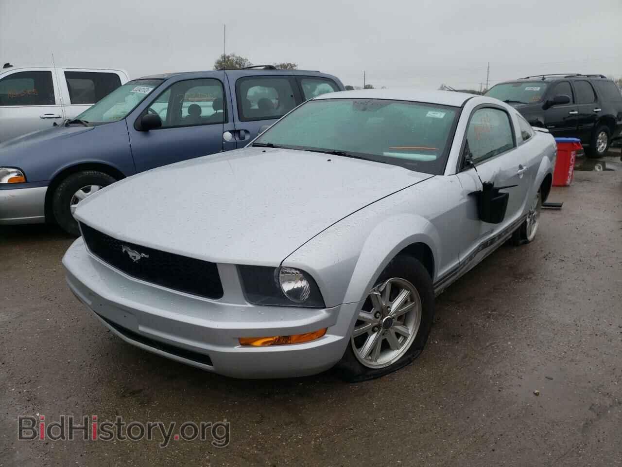 2007 FORD MUSTANG - VIN: 1ZVFT80N575279631 - Фото 2