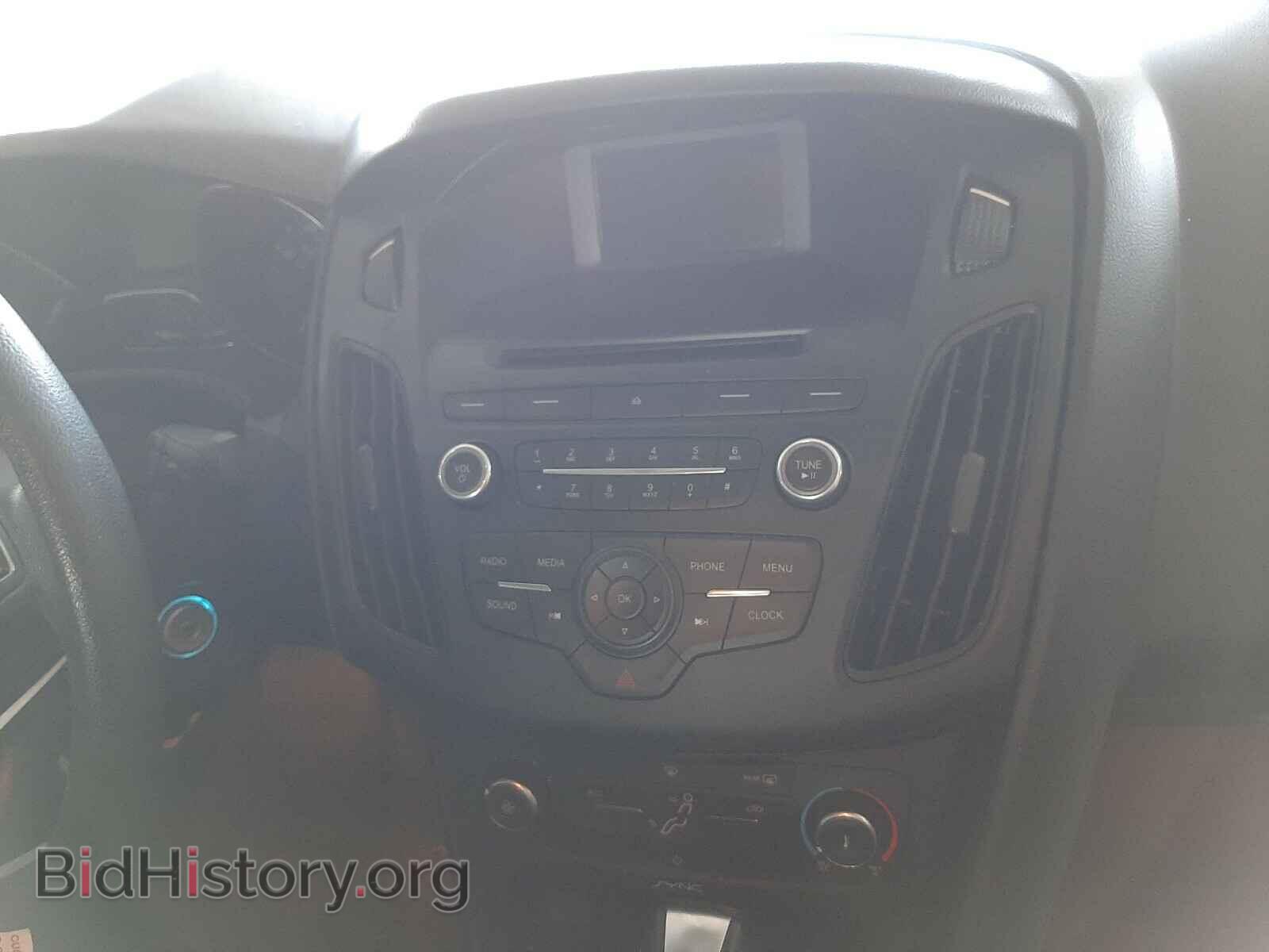 2016 FORD FOCUS - VIN: 1FADP3F2XGL238637 - Photo 9