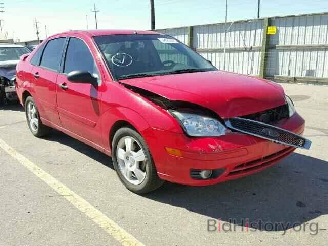 Photo 1FAFP34N05W284138 - FORD FOCUS 2005