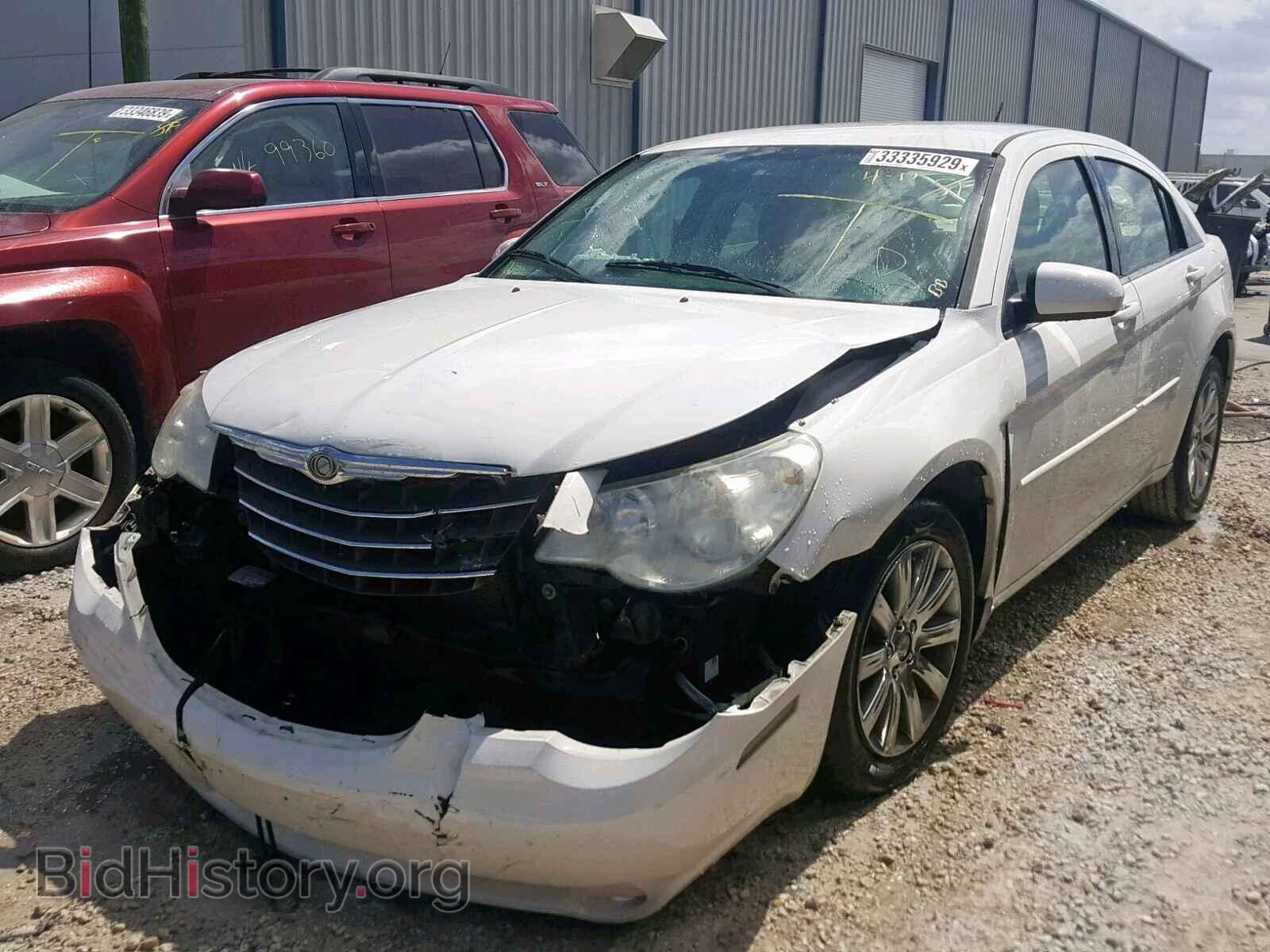 2010 CHRYSLER SEBRING - VIN: 1C3CC5FBXAN140849 - Photo 2