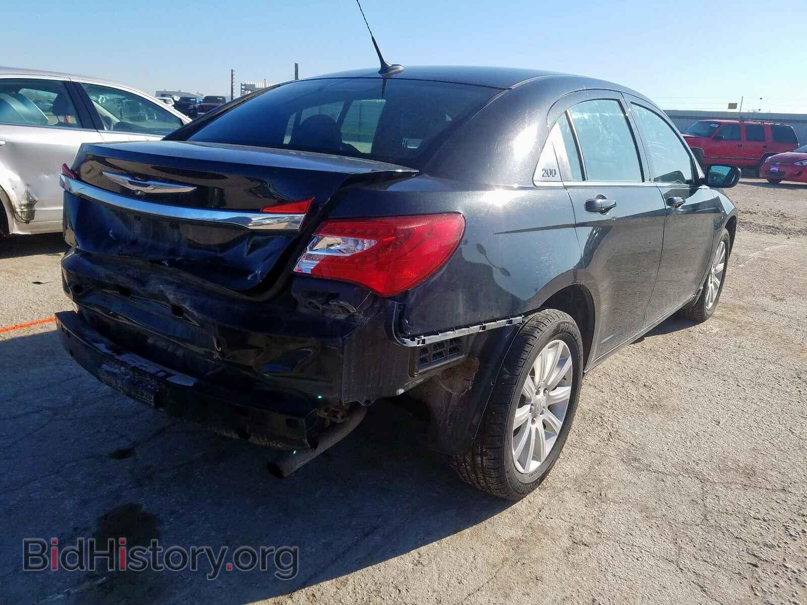 2011 CHRYSLER 200 - VIN: 1C3BC1FB2BN521729 - Фото 4