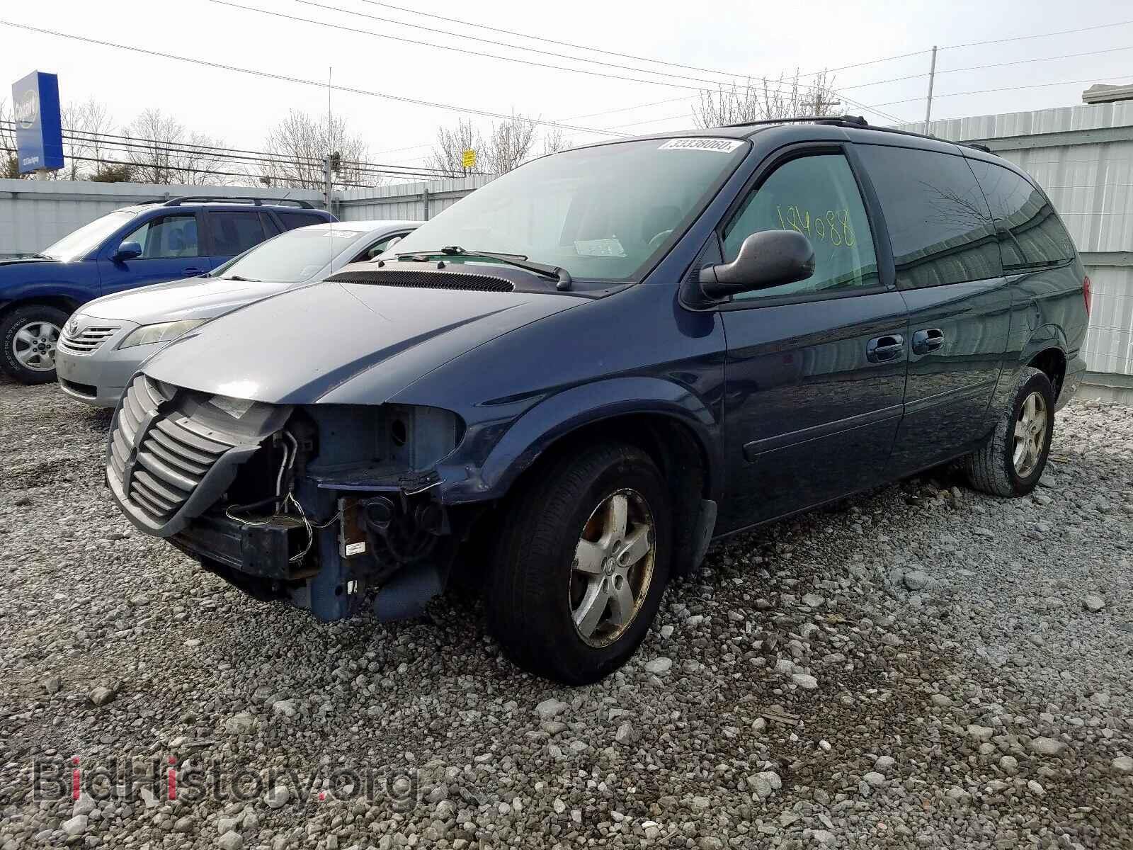 2007 DODGE CARAVAN - VIN: 2D4GP44L67R268043 - Фото 2