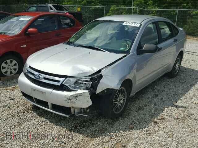 2011 FORD FOCUS - VIN: 1FAHP3FN1BW117904 - Фото 2