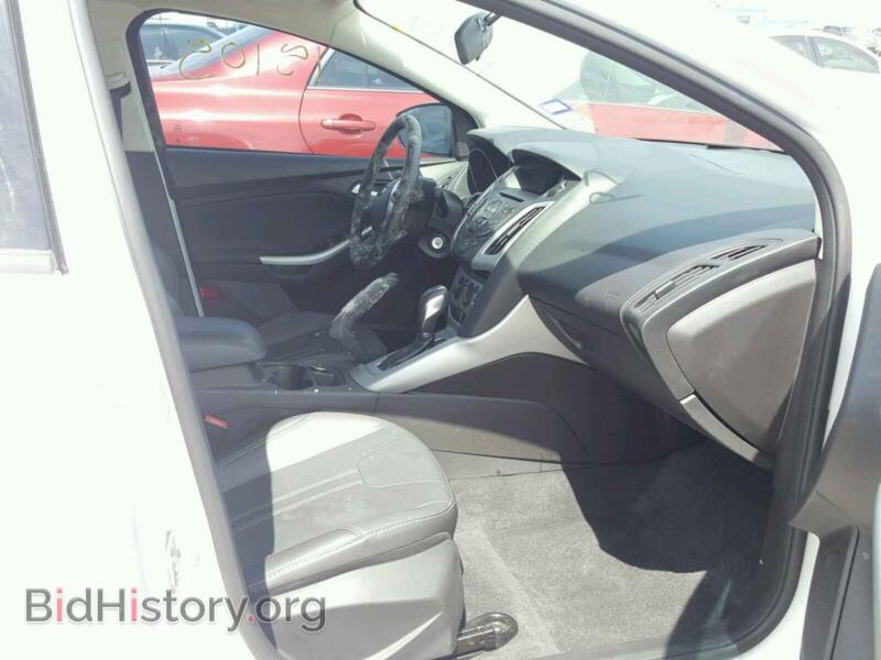 2014 Ford FOCUS (VIN 1FADP3F22EL143499) — фото 5 из 10