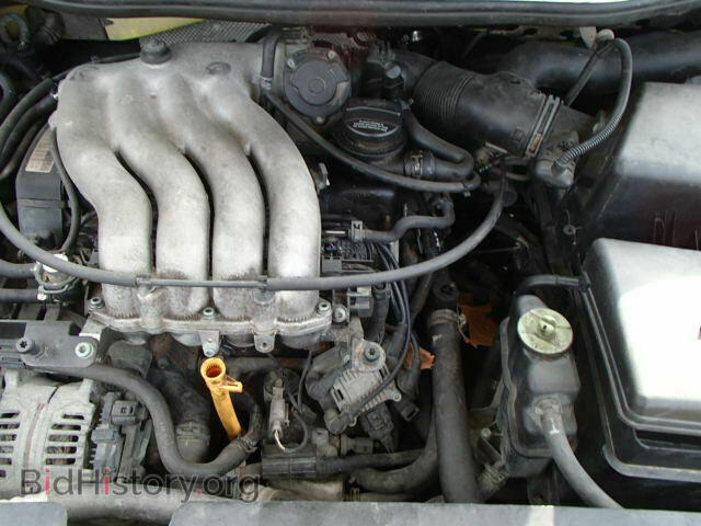 2000 VOLKSWAGEN BEETLE - VIN: 3VWCA21CXYM429506 - Фото 7