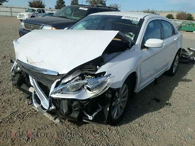 2013 CHRYSLER 200 - VIN: 1C3CCBBB9DN636282 - Photo 2