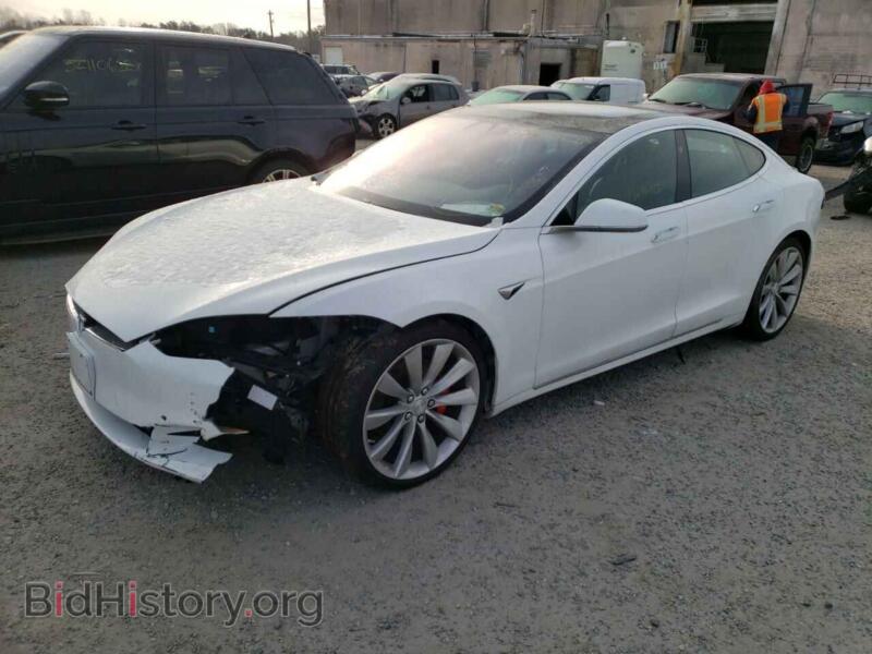 2016 Tesla MODEL S (VIN 5YJSA1E4XGF166965) — фото 2 из 10