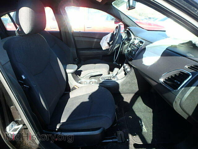 2013 CHRYSLER 200 - VIN: 1C3CCBCG1DN523792 - Photo 5