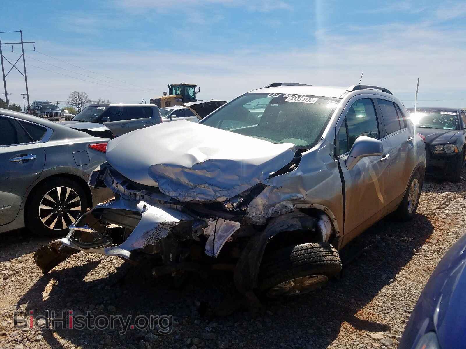 2019 CHEVROLET TRAX - VIN: 3GNCJPSB3KL157388 - Photo 2