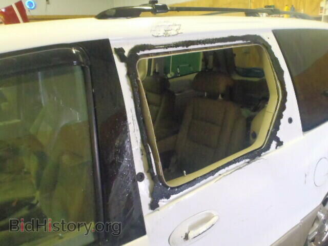 2005 FORD FREESTAR - VIN: 2FMZA582X5BA07336 - Фото 9