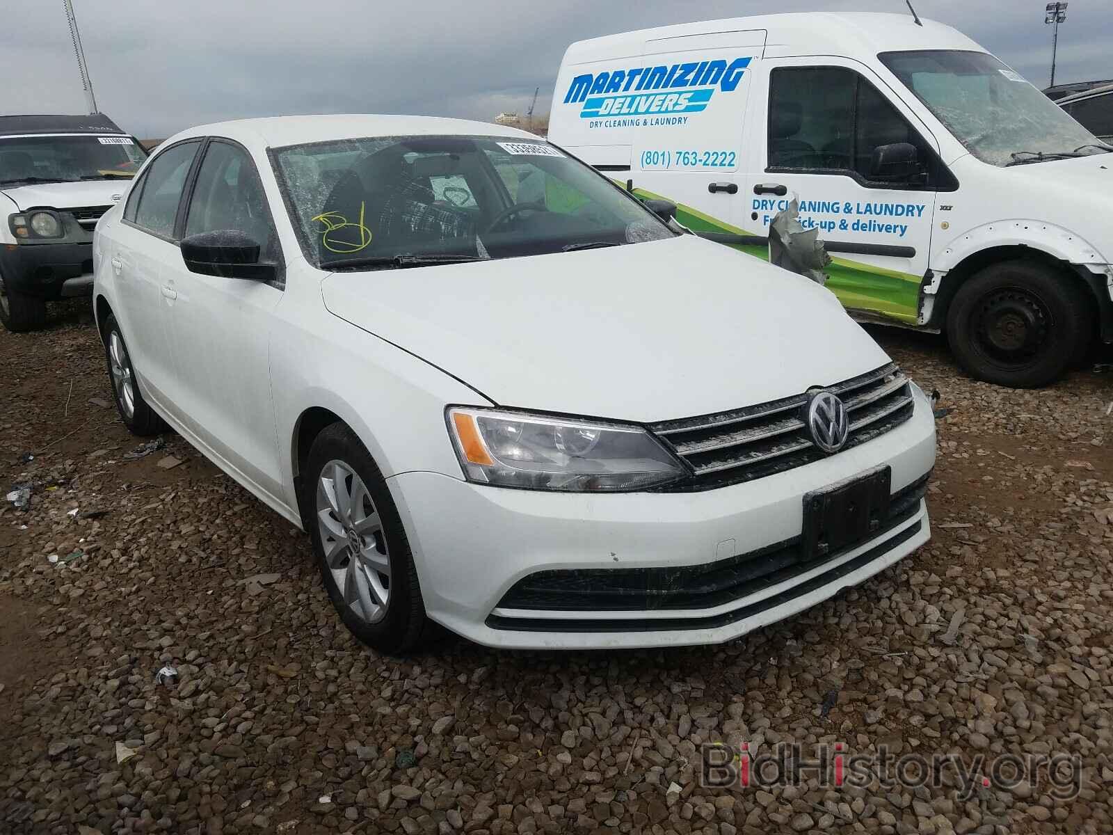 Фотография 3VWD17AJ6FM307660 - VOLKSWAGEN JETTA 2015