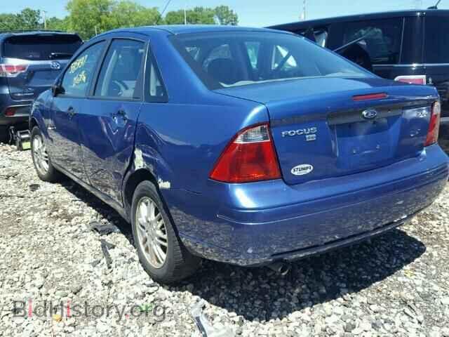 2005 FORD FOCUS - VIN: 1FAFP34N85W155578 - Фото 3