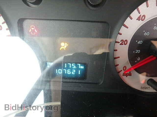 2008 MAZDA TRIBUTE - VIN: 4F2CZ06198KM10136 - Фото 8