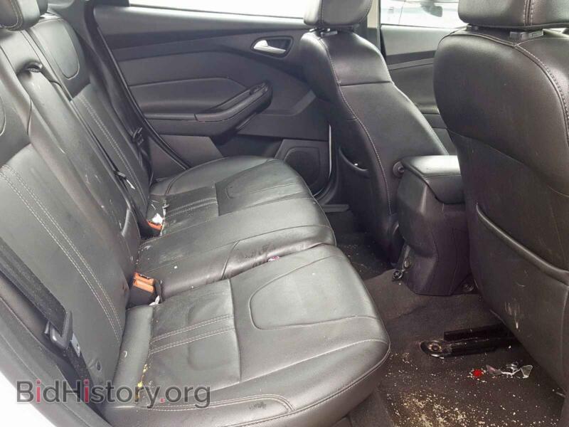 2014 Ford FOCUS (VIN 1FADP3F22EL367808) — photo 6 of 10