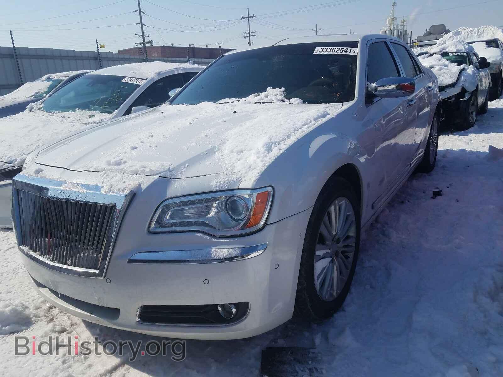 2013 CHRYSLER 300 - VIN: 2C3CCAKG2DH604319 - Фото 2