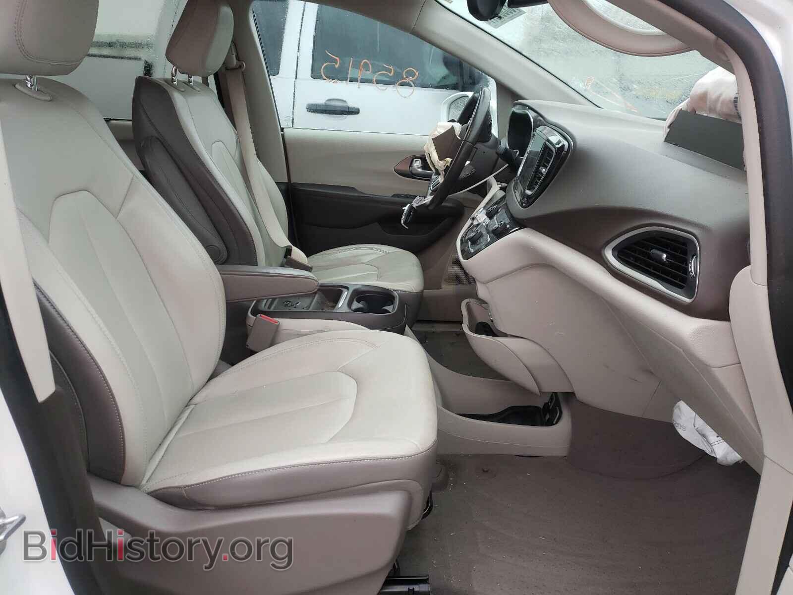 2017 CHRYSLER PACIFICA - VIN: 2C4RC1BGXHR593057 - Фото 5