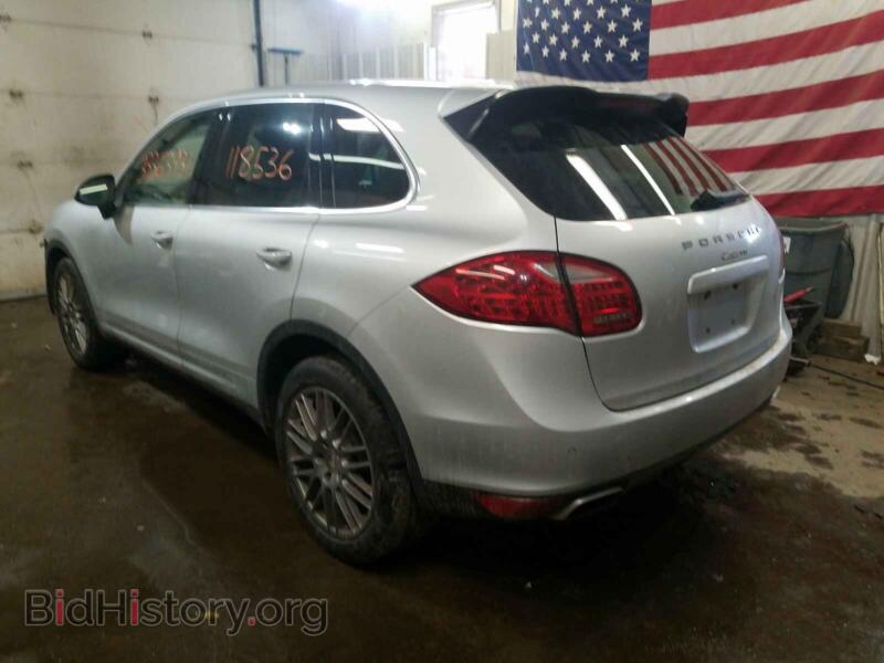 2011 Porsche CAYENNE (VIN WP1AA2A25BLA00654) — фото 3 из 10