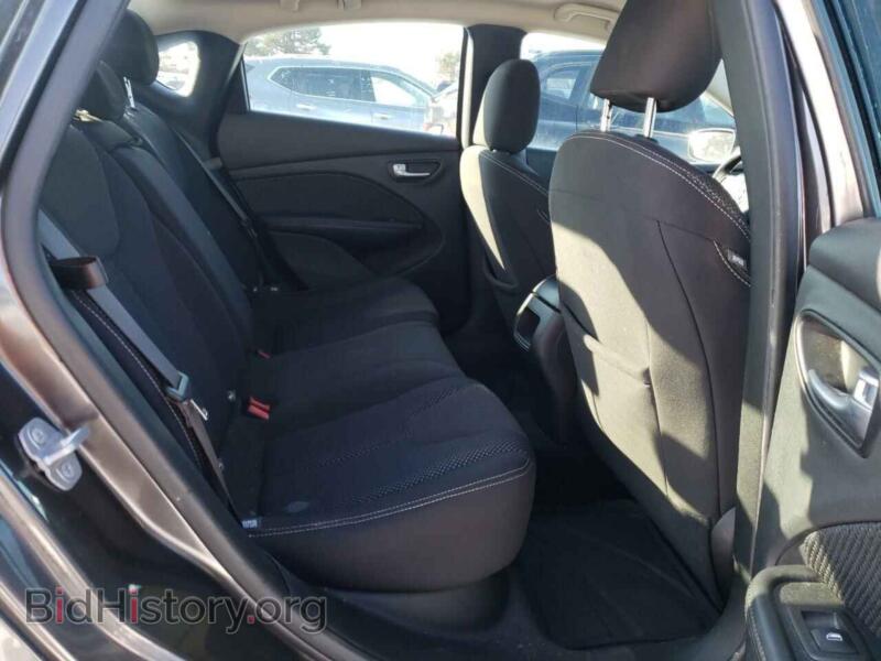 2014 Dodge DART (VIN 1C3CDFBB6ED831672) — фото 6 из 10