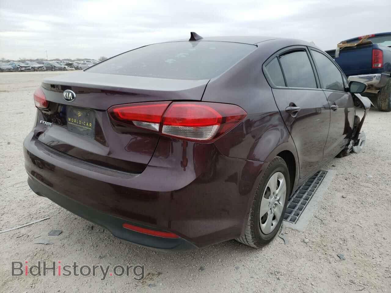 2017 KIA FORTE - VIN: 3KPFK4A74HE123794 - Фото 4
