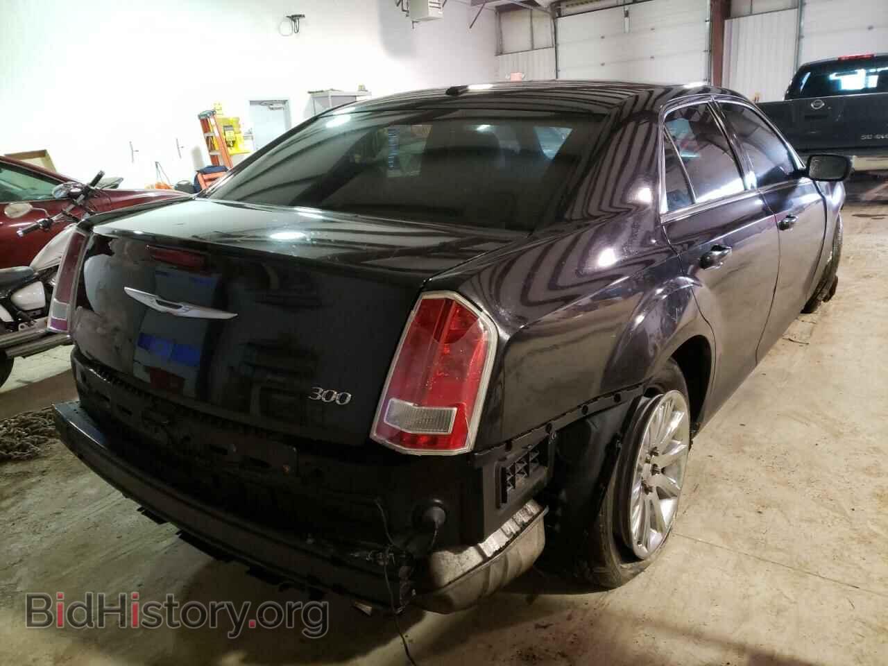 2013 CHRYSLER 300 - VIN: 2C3CCAAGXDH527085 - Фото 4