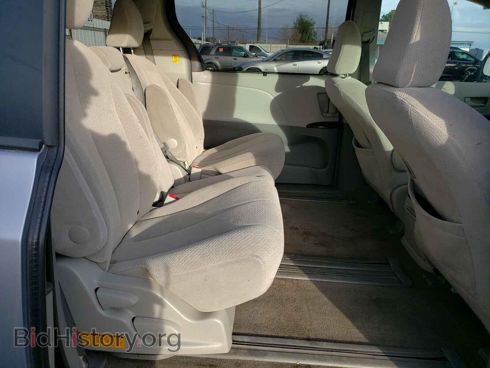 2013 TOYOTA SIENNA - VIN: 5TDKK3DC8DS357373 - Фото 6